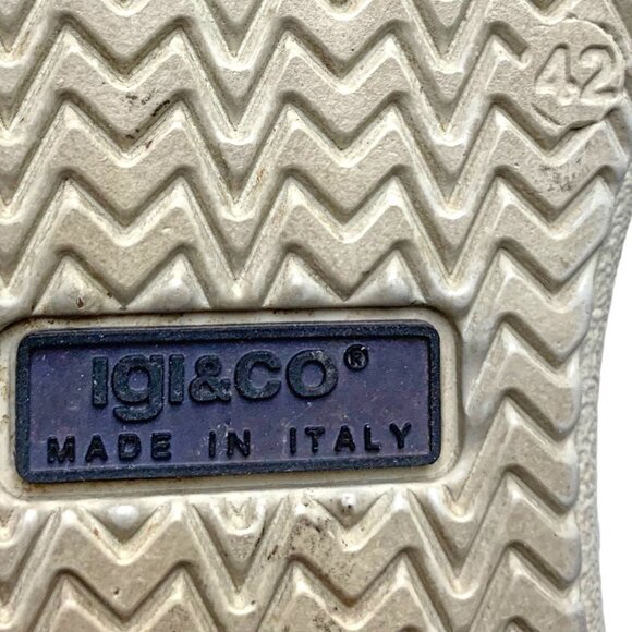 IGI & Co Tan Suede‎ 3 eyelet Lace Up Chukka Boots main image 8
